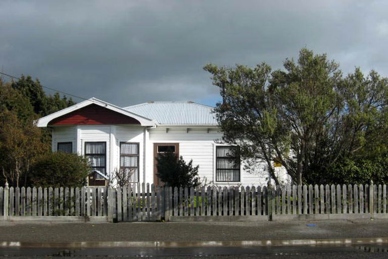 Photo of property in 17 Kent Street, Carterton, 5713