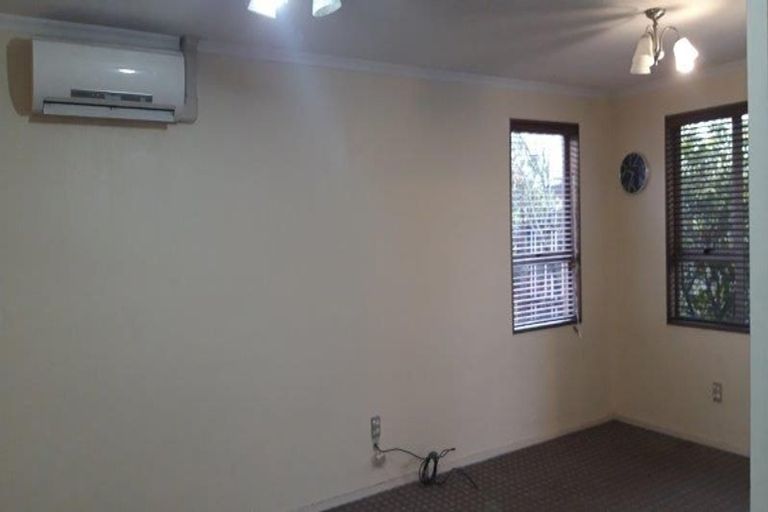 Photo of property in 2/11 Angela Street, Upper Riccarton, Christchurch, 8041