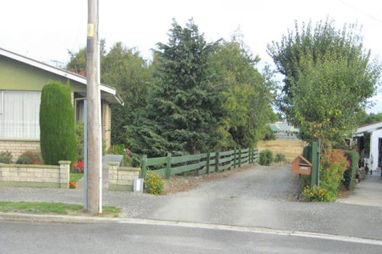 Photo of property in 20 Burn Street, Holmes Hill, Oamaru, 9401