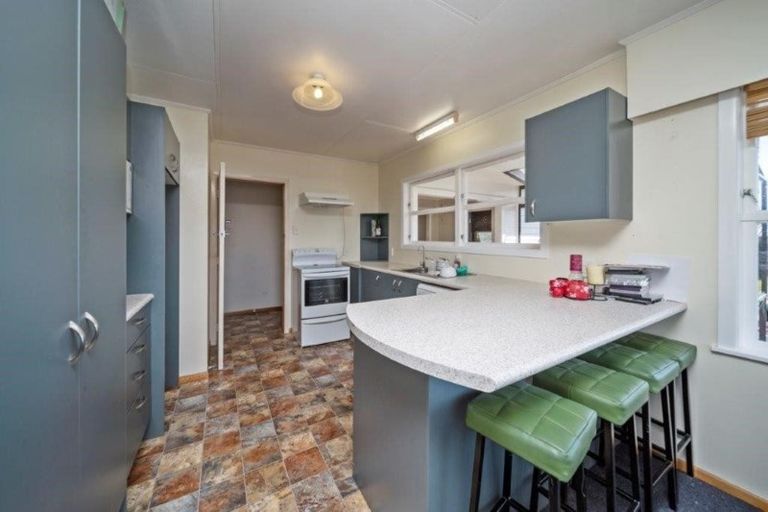 Photo of property in 25 Hunter Street, Hawera, 4610