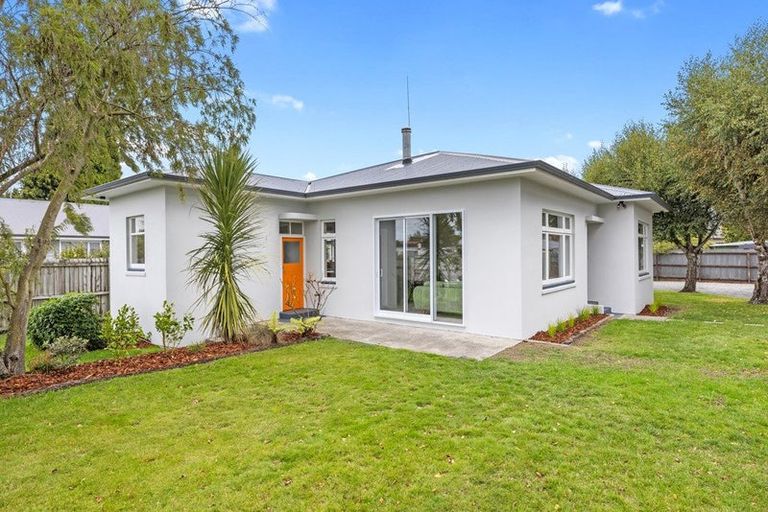 Photo of property in 87 Racecourse Road, Sockburn, Christchurch, 8042
