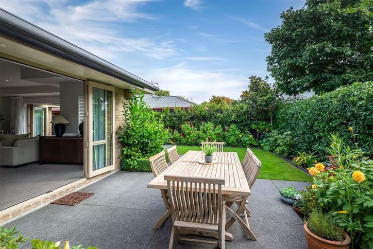 Photo of property in 70e Jeffreys Road, Fendalton, Christchurch, 8052