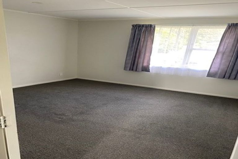 Photo of property in 11 Tarawa Street, Paekakariki, 5034