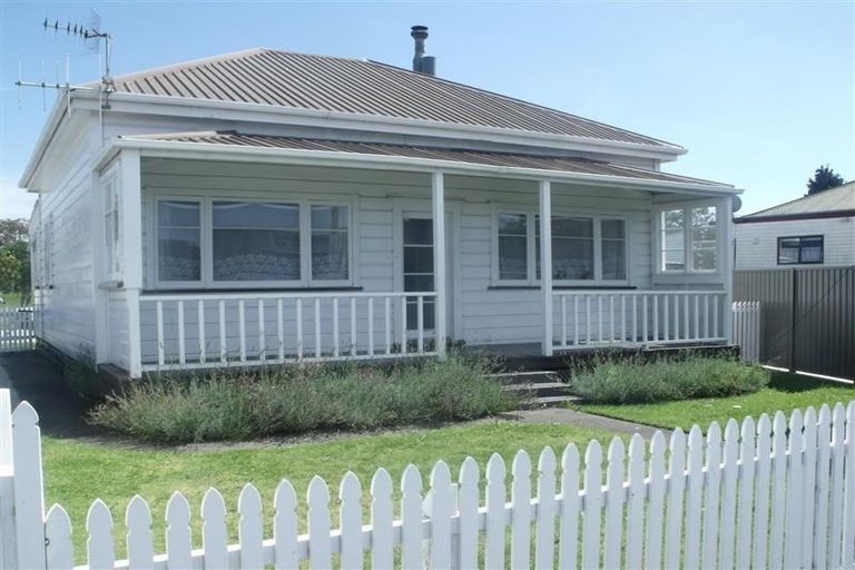 Photo of property in 202 Main Rd Clive, Clive, 4102