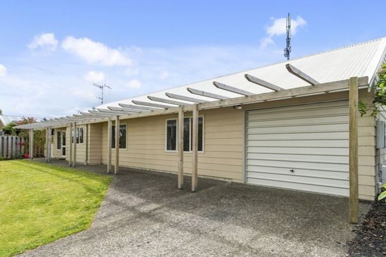 Photo of property in 15 Paine Street, Judea, Tauranga, 3110