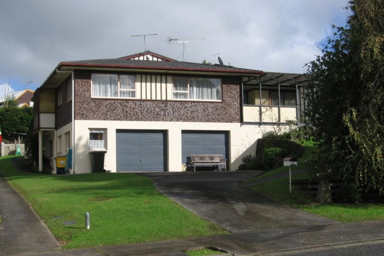 Photo of property in 32 Amante Crescent, Mairangi Bay, Auckland, 0630