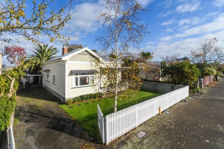 Photo of property in 22 Ngaio Street, West End, Palmerston North, 4412