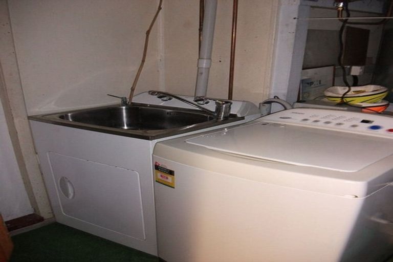 Photo of property in 27 Bleakhouse Road, Howick, Auckland, 2014