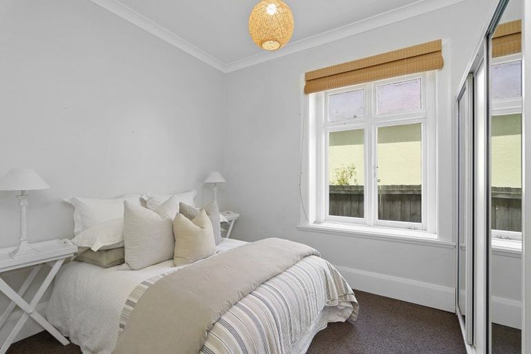 Photo of property in 229 Geraldine Street, Edgeware, Christchurch, 8013