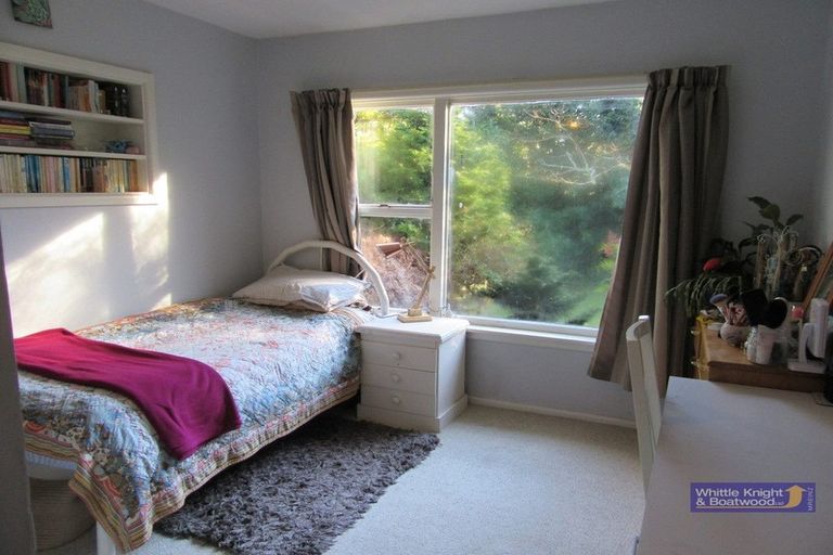 Photo of property in 11 Milnebank Street, Upper Riccarton, Christchurch, 8041