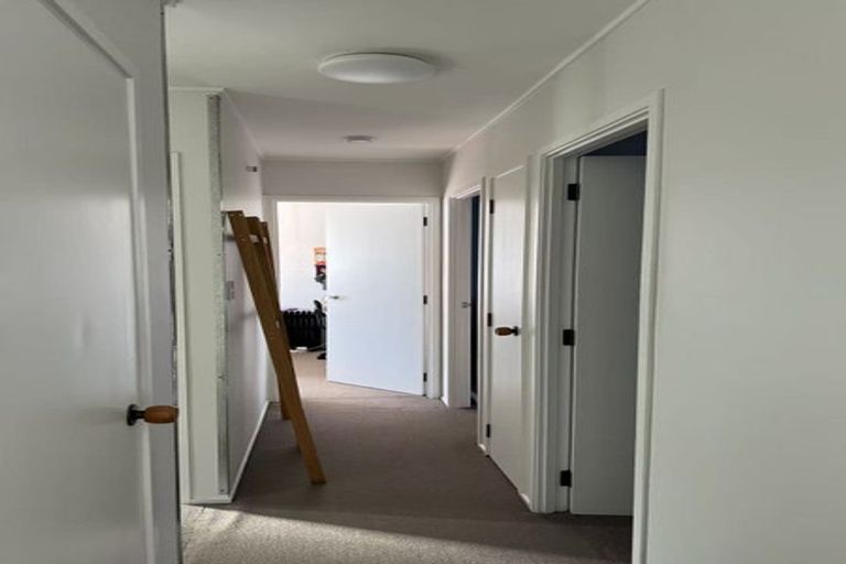 Photo of property in 2/18 Bingara Place, Favona, Auckland, 2024