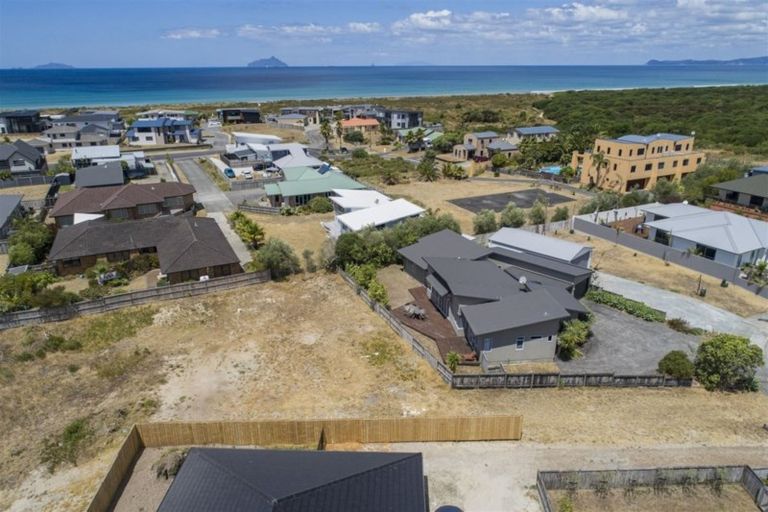 Photo of property in 15 Kihi Place, Ruakaka, 0116