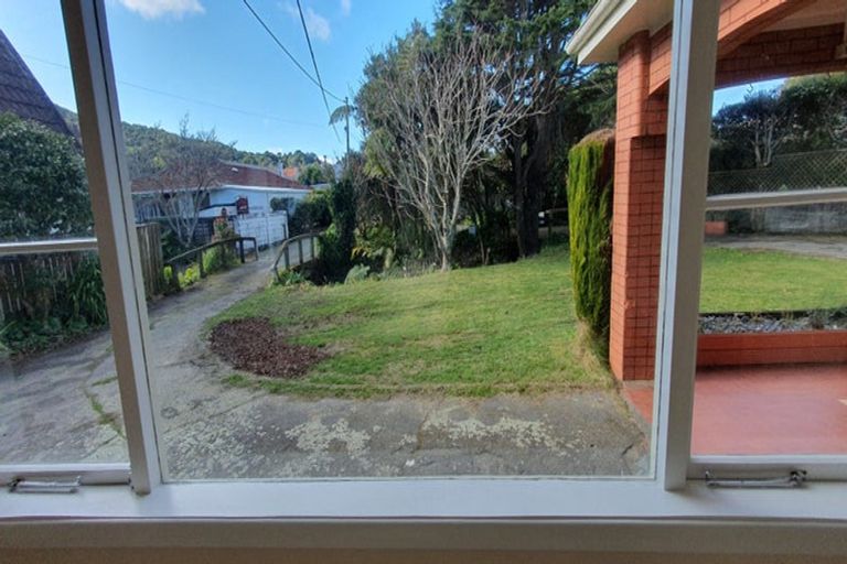Photo of property in 21 Parkvale Road, Karori, Wellington, 6012