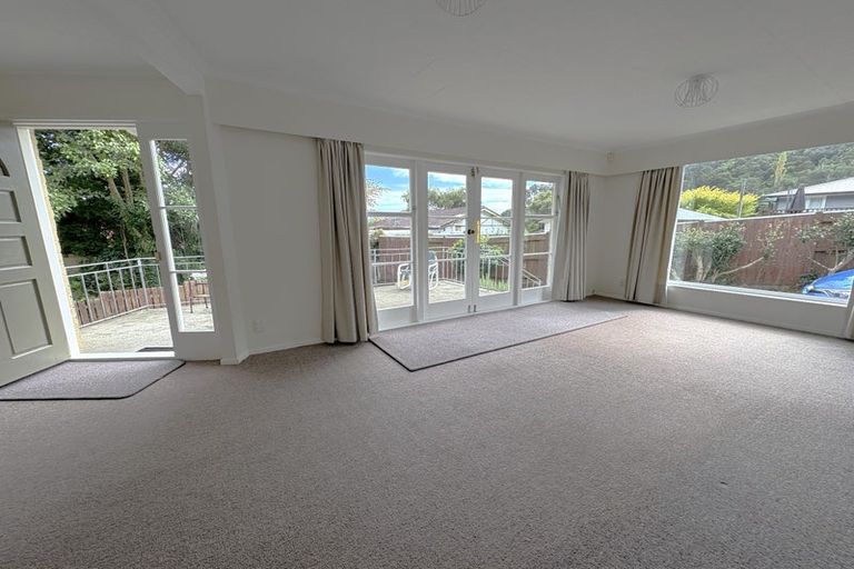 Photo of property in 56 Kamahi Street, Stokes Valley, Lower Hutt, 5019
