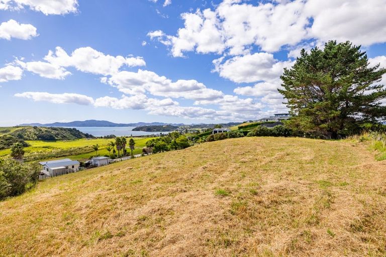 Photo of property in 36 Taipa View Road, Taipa, 0483