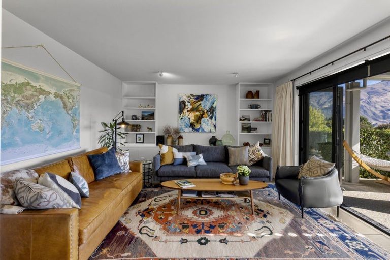 Photo of property in 251 Beacon Point Road, Wanaka, 9305