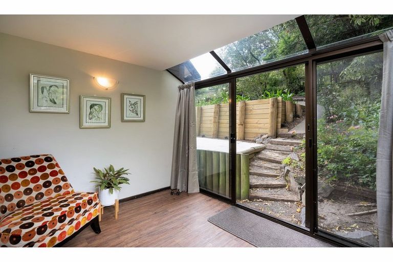 Photo of property in 7 Shalamar Drive, Cashmere, Christchurch, 8022