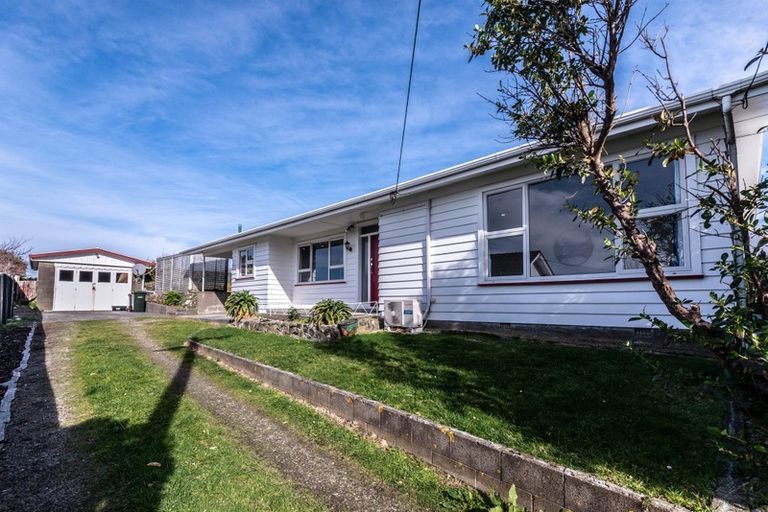Photo of property in 99a Clifford Road, Johnsonville, Wellington, 6037
