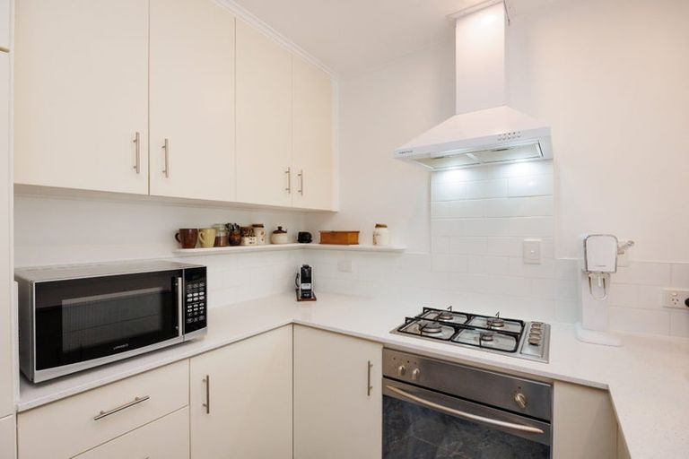 Photo of property in 11 Tararua Terrace, Cloverlea, Palmerston North, 4412