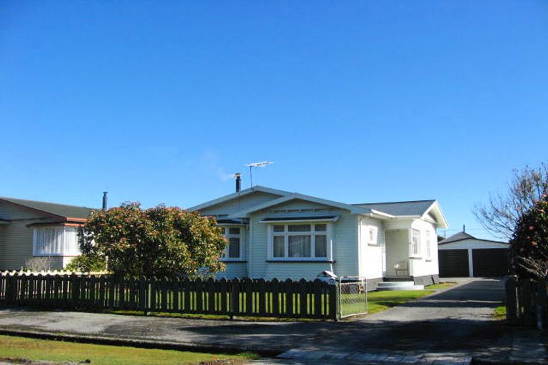 Photo of property in 24 Milton Road, Greymouth, 7805