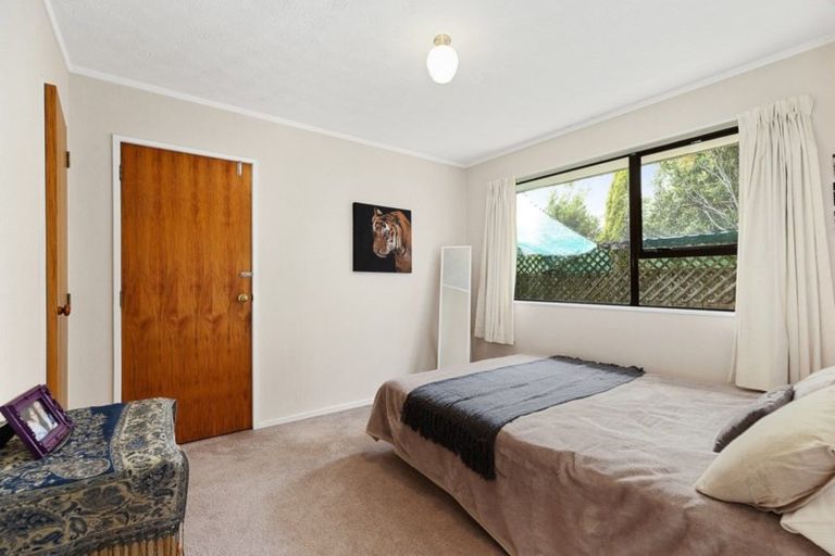 Photo of property in 1/7 Tawa Street, Tawa, Wellington, 5028