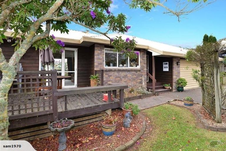 Photo of property in 9 Pelican Lane, Unsworth Heights, Auckland, 0632