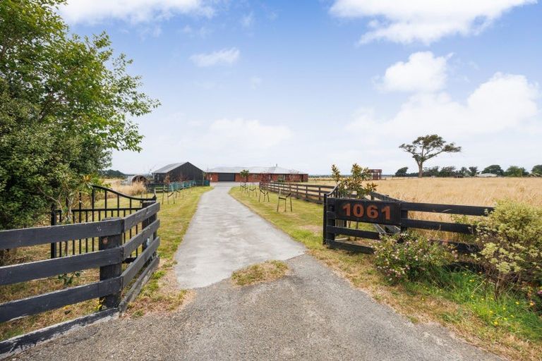 Photo of property in 1061 Taonui Road, Colyton, Feilding, 4775