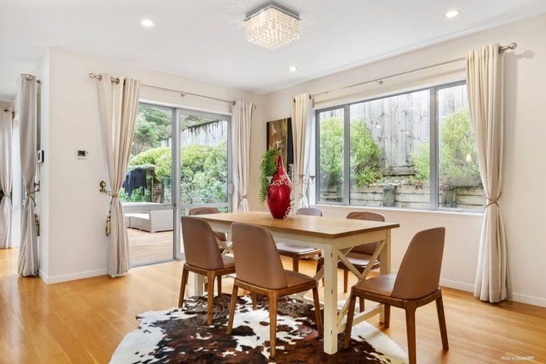 Photo of property in 56 Harrowglen Drive, Northcross, Auckland, 0630