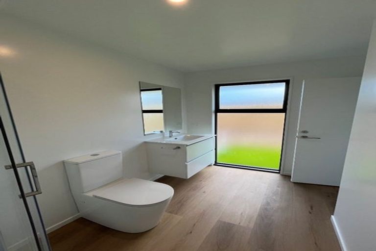 Photo of property in 16 Privet Way, Rolleston, 7678