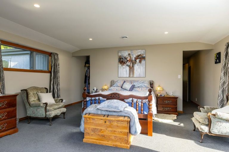 Photo of property in 19 Mccormicks Road, Whatamango Bay, Picton, 7281