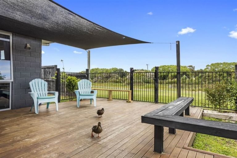 Photo of property in 64 Butterworth Crescent, Papamoa Beach, Papamoa, 3118