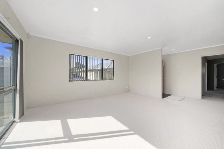 Photo of property in 1/25 Oratu Place, Manurewa, Auckland, 2102
