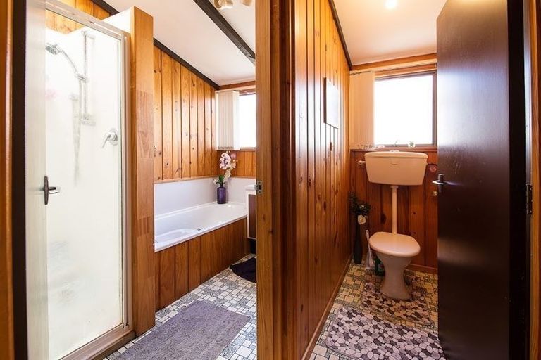 Photo of property in 8 Keldale Place, Forrest Hill, Auckland, 0620