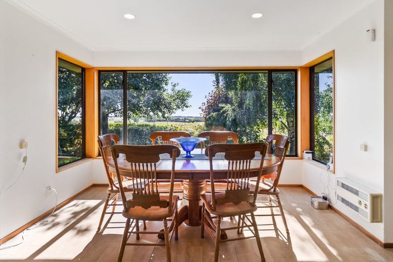 Photo of property in 90 Spur Road, Hadlow, Timaru, 7975