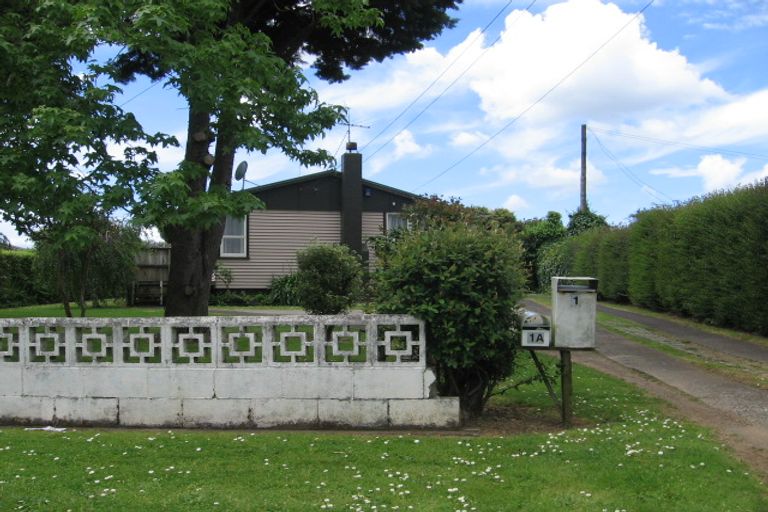 Photo of property in 1 Olive Crescent, Papatoetoe, Auckland, 2025