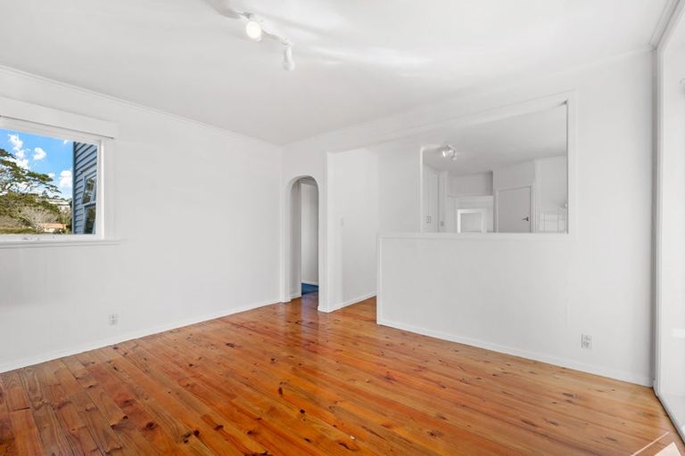 Photo of property in 56 D'oyly Drive, Stanmore Bay, Whangaparaoa, 0932