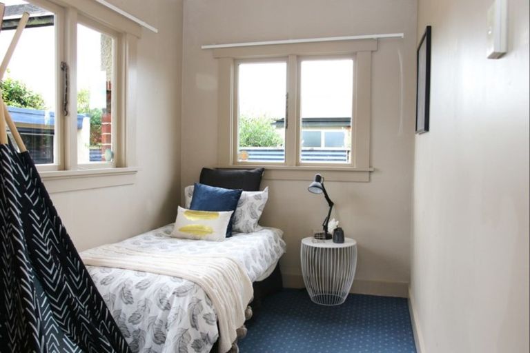 Photo of property in 768 Queens Drive, Waikiwi, Invercargill, 9810