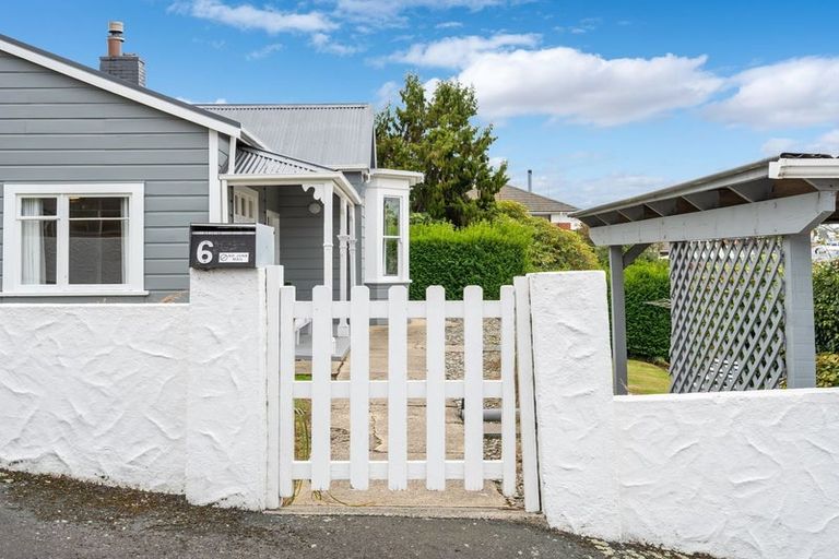 Photo of property in 6 Crosby Street, Mornington, Dunedin, 9011