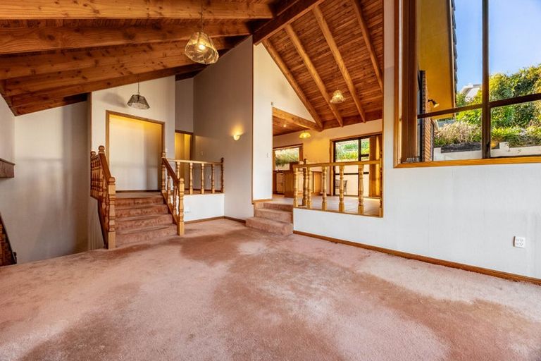 Photo of property in 15 Da Vinci Place, West Harbour, Auckland, 0618