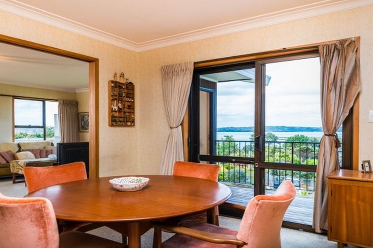 Photo of property in 19 Renoir Street, West Harbour, Auckland, 0618