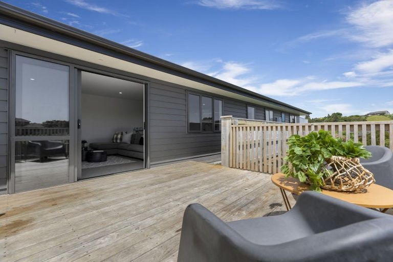 Photo of property in 60 Cyrus Street, Whalers Gate, New Plymouth, 4310