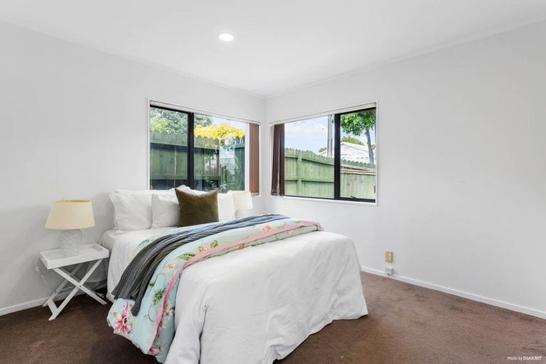 Photo of property in 1/13 Thornton Road, Milford, Auckland, 0620