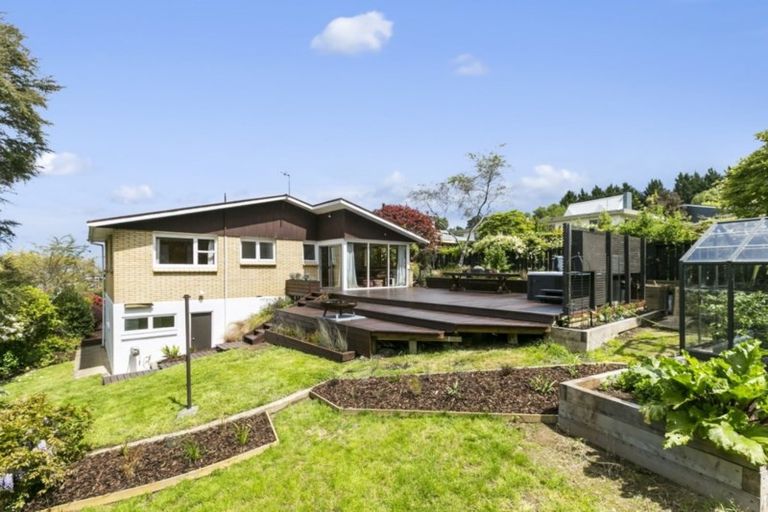 Photo of property in 29 Honeystone Street, Helensburgh, Dunedin, 9010