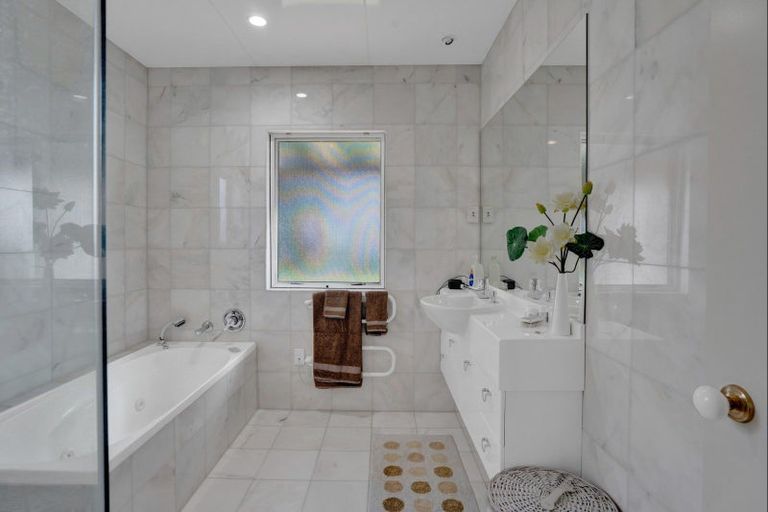 Photo of property in 55 Nugent Street, Bell Block, New Plymouth, 4312