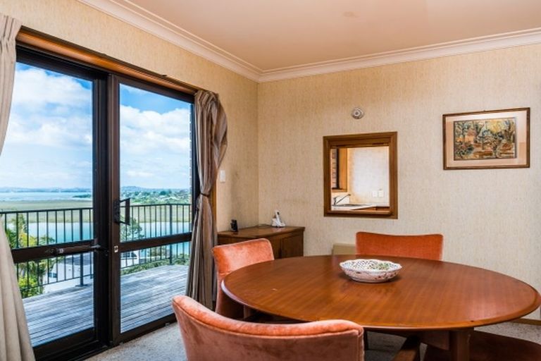 Photo of property in 19 Renoir Street, West Harbour, Auckland, 0618