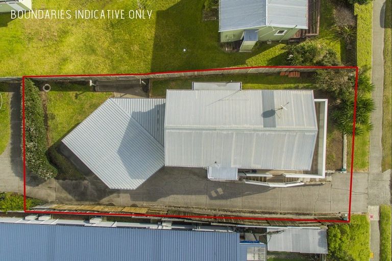 Photo of property in 884a Papamoa Beach Road, Papamoa Beach, Papamoa, 3118