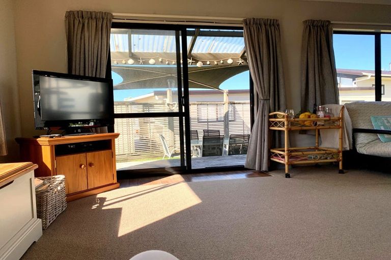 Photo of property in 307b Given Avenue, Whangamata, 3620