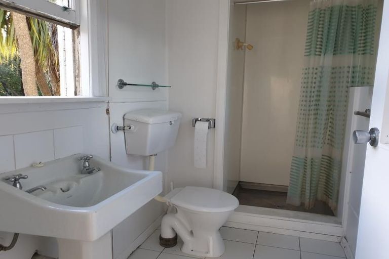 Photo of property in 212 The Terrace, Wellington Central, Wellington, 6011