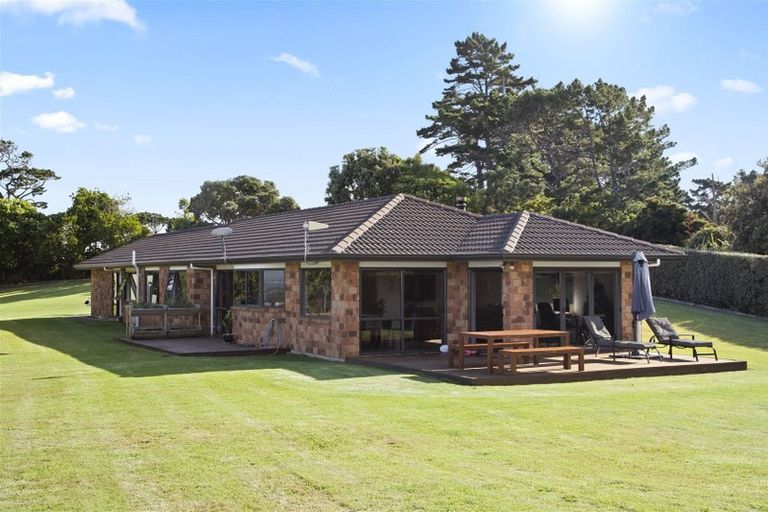 Photo of property in 402d Awhitu Central Road, Awhitu, Waiuku, 2684