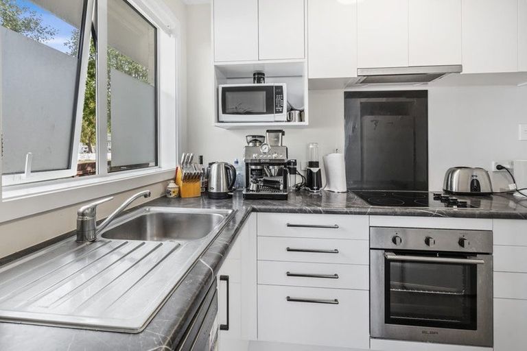 Photo of property in 1/12 Wilford Street, Wallaceville, Upper Hutt, 5018